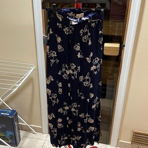 URBAN OUTFITTERS Navy palazzo high waisted pants, Size: US 2/ UK6